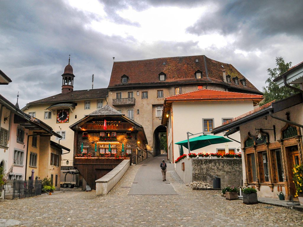 Gruyères: uno de los pueblos más bonitos de Suiza en un carrete de 12 fotografías