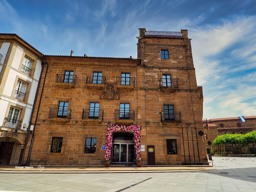 Avilés