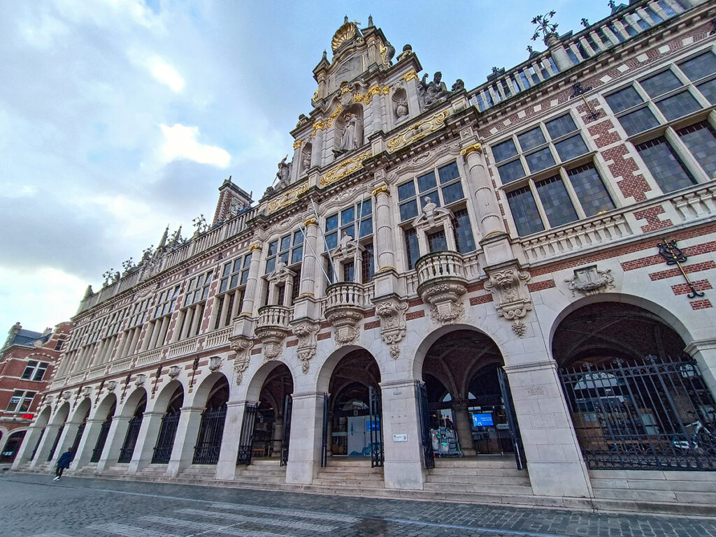 Lovaina, Historia sobre los beguinajes y las beguinas