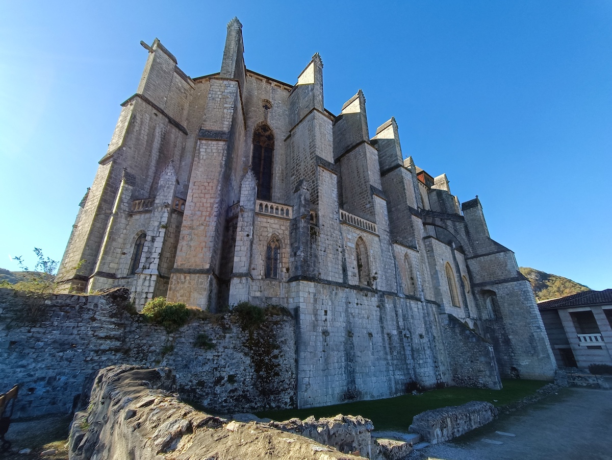 Contrafuertes de la Catedral de Saint-Bertrand-de-Comminges