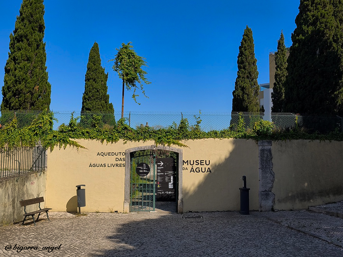 Entrada al El Acueducto de las Aguas Libres