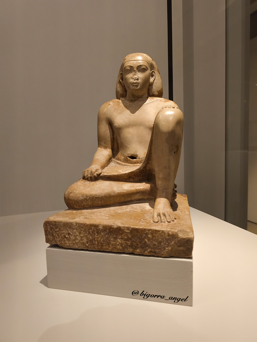 Estatua del noble Bes - Egipto, Período Tardío, Período Saíta, Dinastía 26