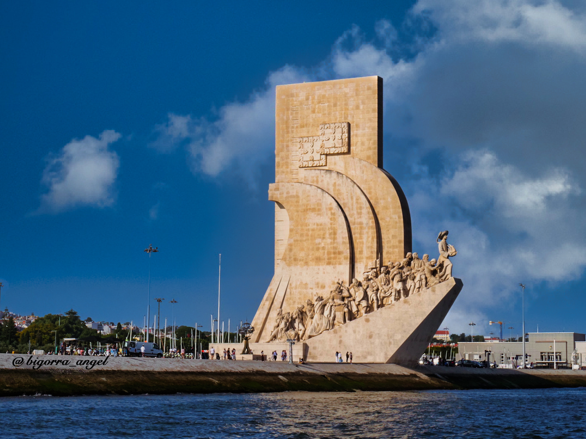 Monumento a los descubridores