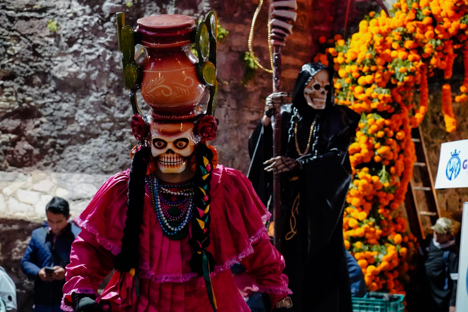 Detalles de la tradición del Día de Muertos en Guanajuato